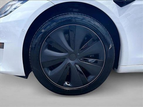 Used 2022 Tesla Model S AWD/4WD image 10