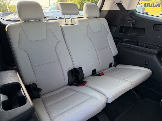 Used 2021 Kia Telluride SX w/ Towing Package FWD image 28