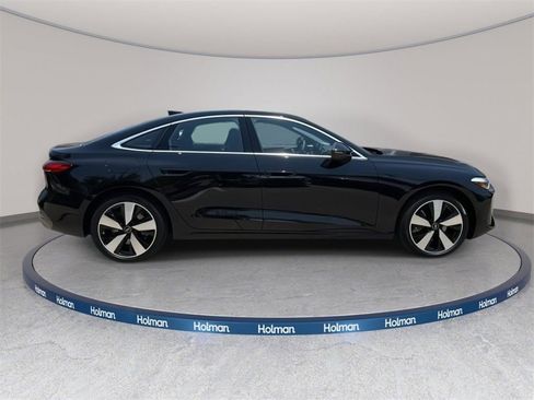 Used 2025 Audi A5 2.0T Premium w/ Convenience Package image 4