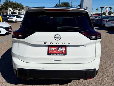Used 2025 Nissan Rogue S FWD image 6