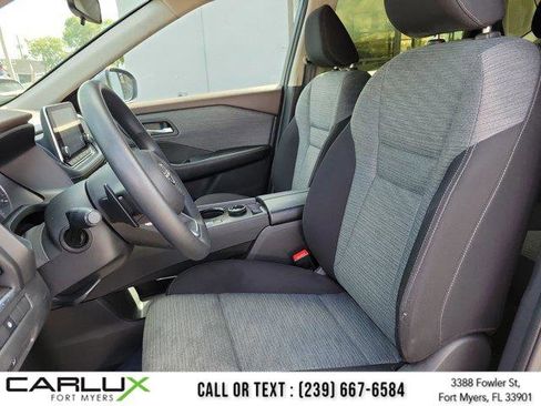 Used 2023 Nissan Rogue SV image 22
