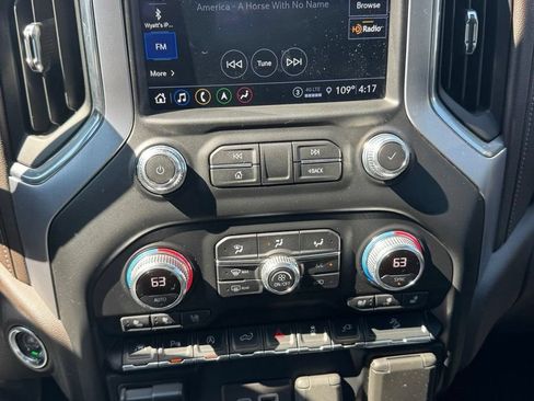 Used 2021 GMC Sierra 1500 SLT w/ SLT Premium Plus Package AWD/4WD image 14