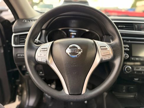 Used 2016 Nissan Rogue S AWD/4WD image 24