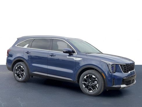 New 2026 Kia Sorento S w/ S Panoramic Sunroof Package image 5
