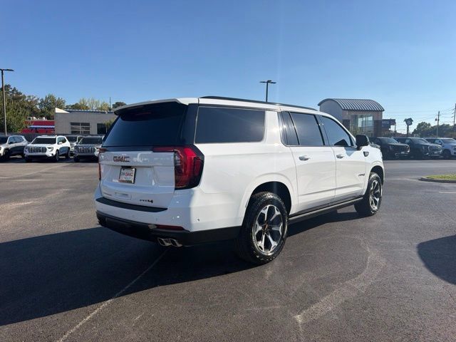 Used 2025 GMC Yukon XL AT4 Ultimate w/ LPO, AT4 Appearance Package AWD/4WD image 4
