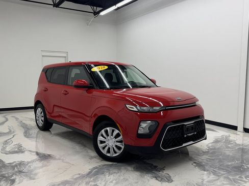Used 2020 Kia Soul LX FWD image 1
