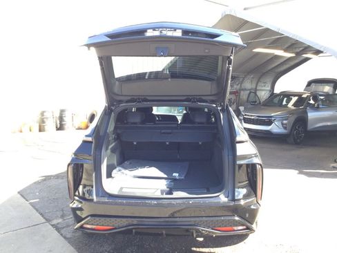 New 2026 Cadillac Lyriq V image 20