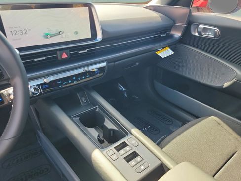 New 2025 Hyundai Ioniq 6 SE image 25