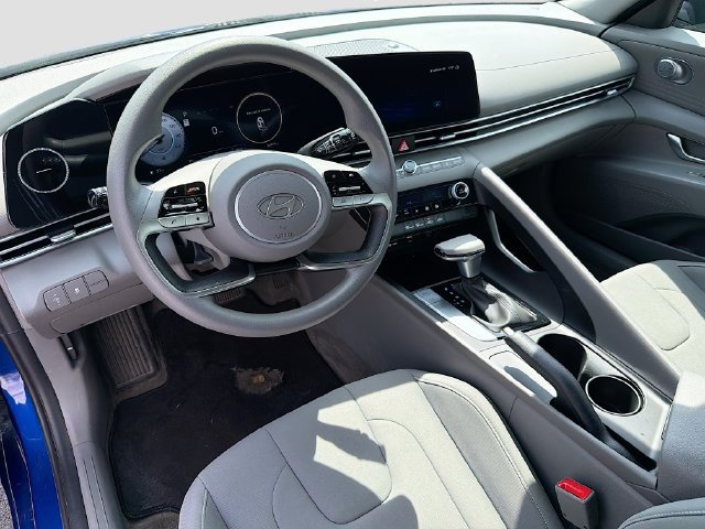 Used 2024 Hyundai Elantra SEL FWD image 9