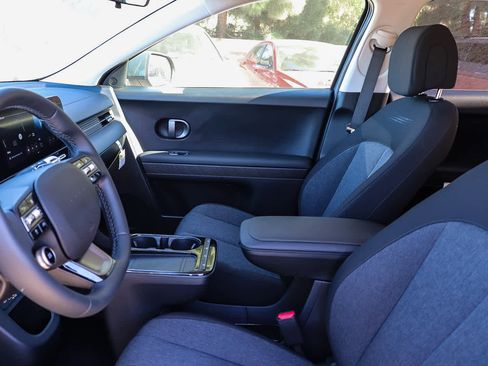 New 2026 Hyundai Ioniq 5 SE image 21