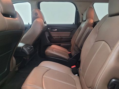 Used 2014 GMC Acadia SLT image 18