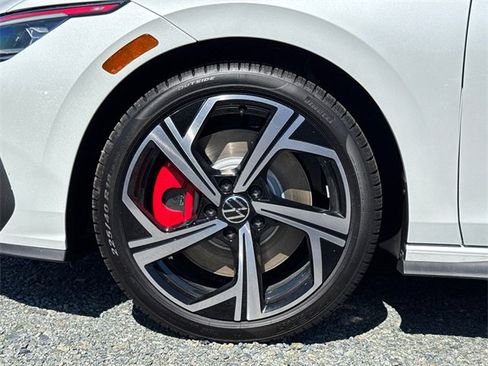 New 2025 Volkswagen GTI SE image 7