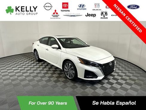 Certified 2024 Nissan Altima 2.5 SL image 1