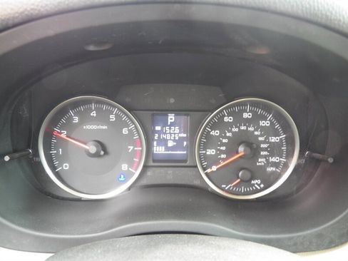 Used 2015 Subaru Crosstrek 2.0i Premium image 20