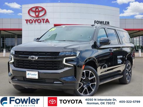 Used 2024 Chevrolet Suburban RST w/ Luxury Package AWD/4WD image 1