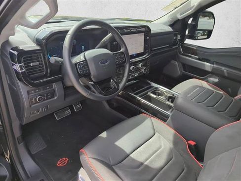 Used 2024 Ford F250 Lariat w/ Lariat Ultimate Package AWD/4WD image 8