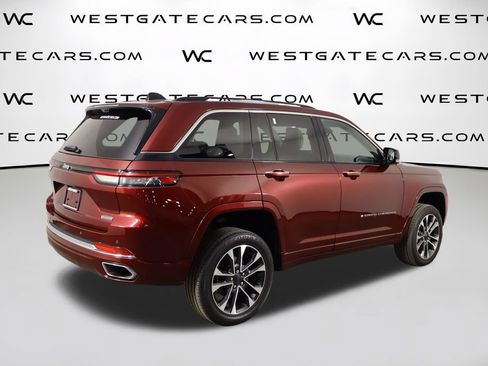 Used 2023 Jeep Grand Cherokee Overland w/ Adv Protech Group III AWD/4WD image 48