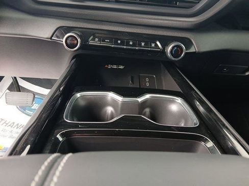 New 2025 Chevrolet Silverado EV LT image 29