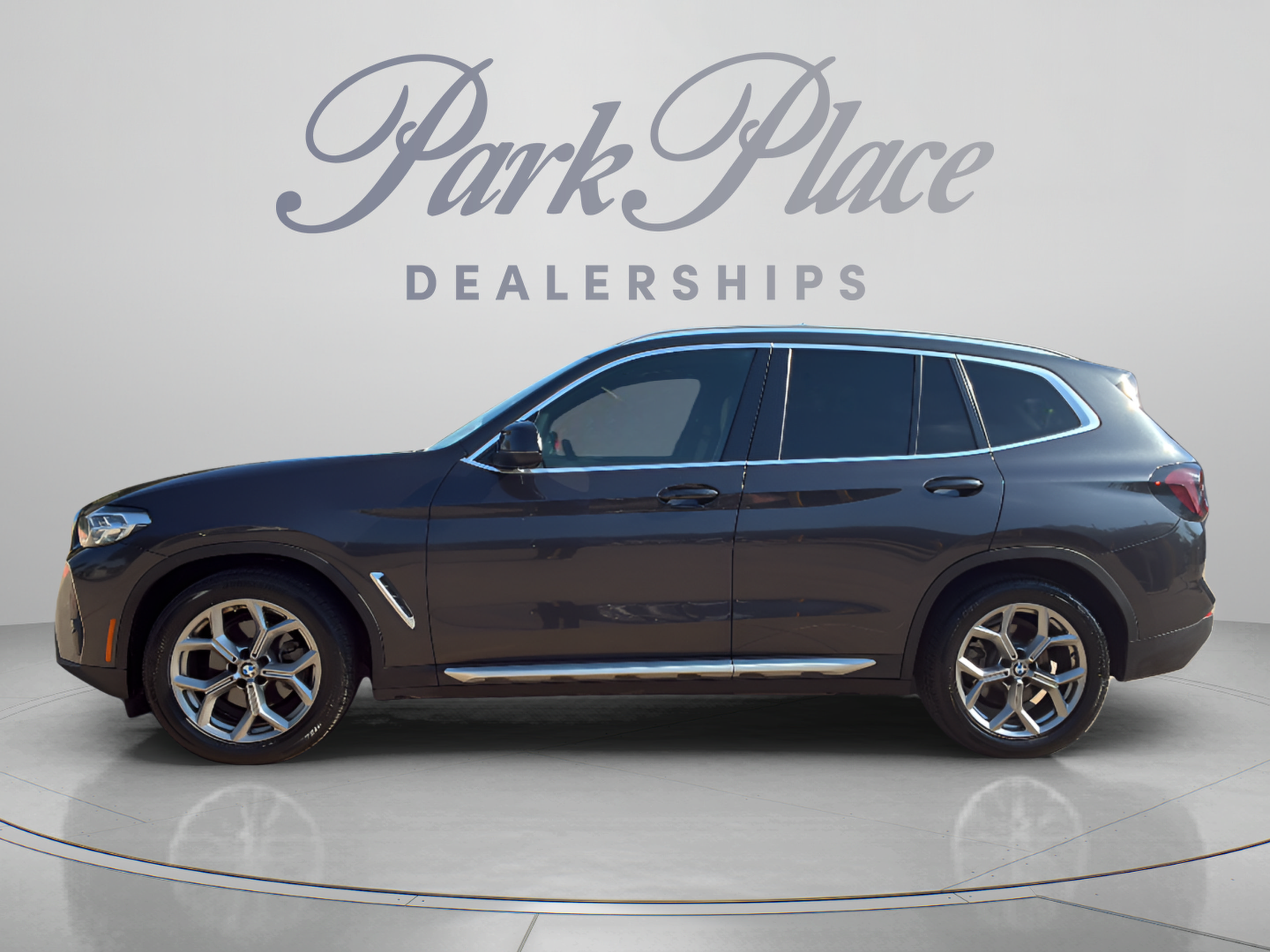 Used 2022 BMW X3 sDrive30i RWD image 2