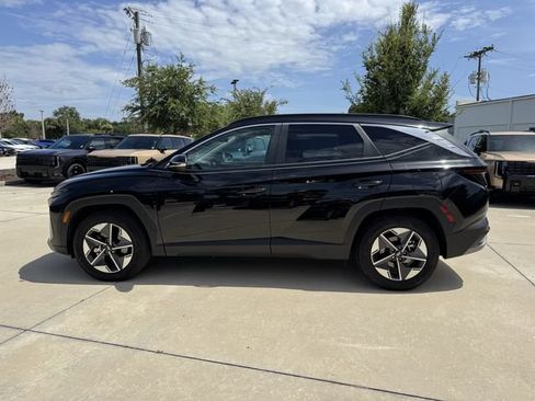 Used 2025 Hyundai Tucson SEL FWD image 9