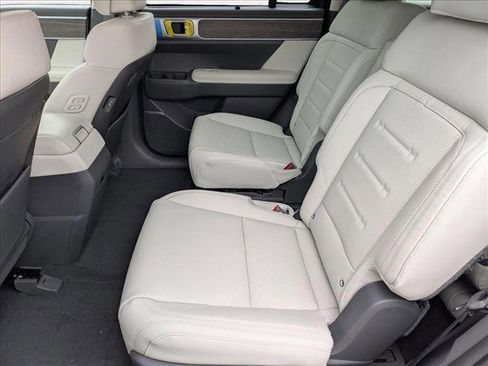 New 2025 Hyundai Santa Fe Calligraphy image 16