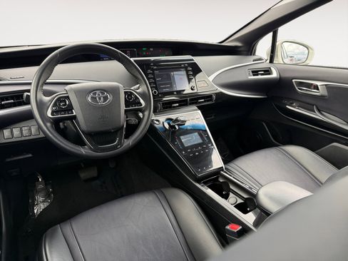 Used 2019 Toyota Mirai FWD image 15