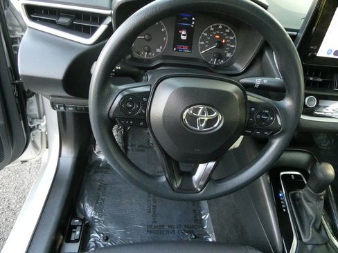 Used 2024 Toyota Corolla LE image 10