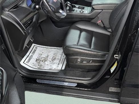 Used 2019 Cadillac XT4 Sport w/ Cold Weather Package image 8