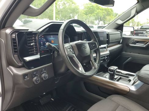 Used 2025 Chevrolet Silverado 1500 RST AWD/4WD image 21