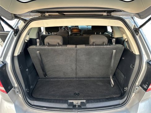 Used 2019 Dodge Journey SE image 12