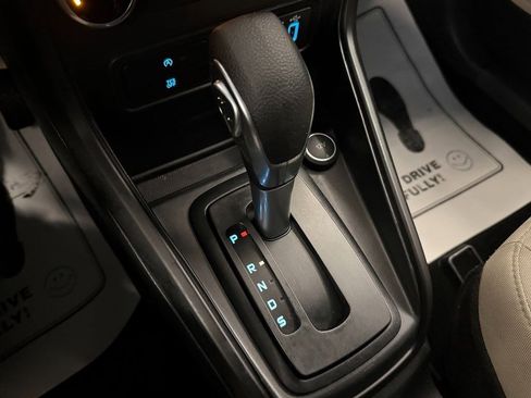 Used 2021 Ford EcoSport S image 14