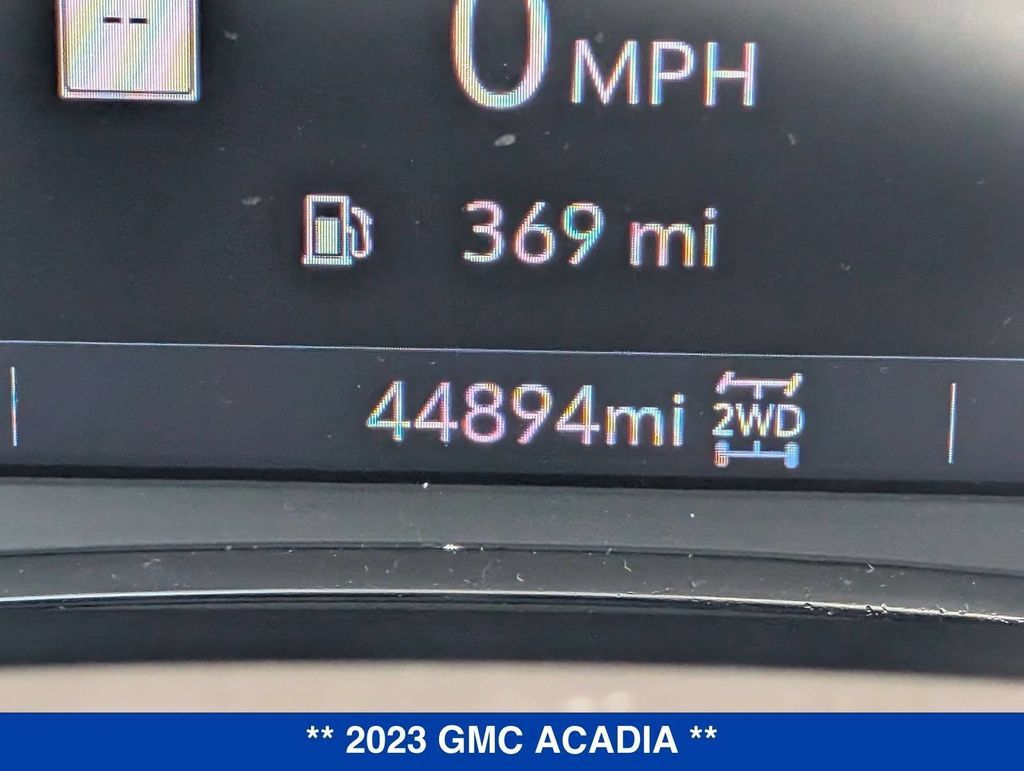 Used 2023 GMC Acadia SLE w/ Driver Convenience Package AWD/4WD image 22