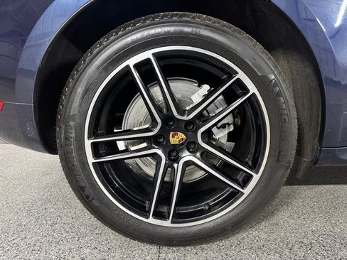 Used 2021 Porsche Macan Turbo w/ Premium Package Plus (PF0) AWD/4WD image 10