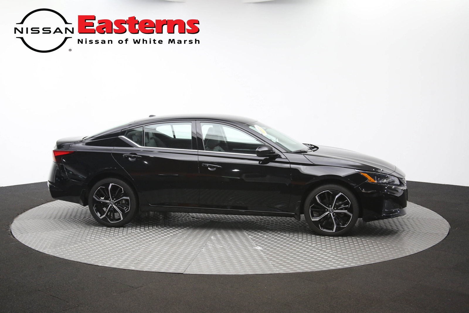 Used 2025 Nissan Altima 2.5 SR AWD/4WD image 45