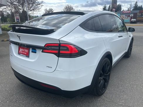 Used 2017 Tesla Model X 75D image 5