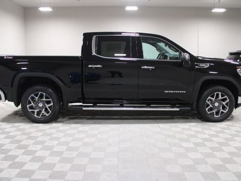 New 2026 GMC Sierra 1500 SLT w/ SLT Premium Plus Package image 12