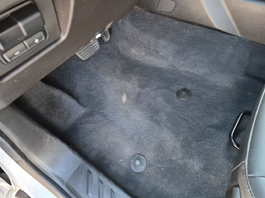 Used 2024 Chevrolet Colorado W/T RWD image 19