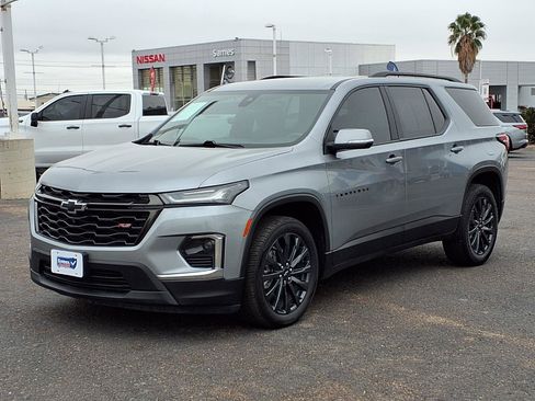 Used 2023 Chevrolet Traverse RS w/ LPO, Floor Liner Package image 3