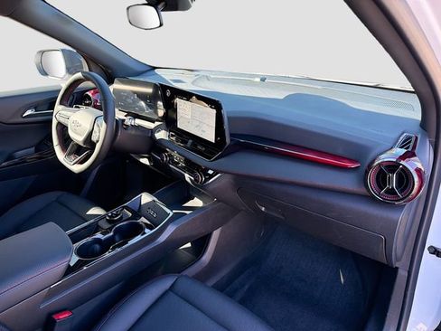 Used 2026 Chevrolet Equinox RS w/ Convenience Package III image 14