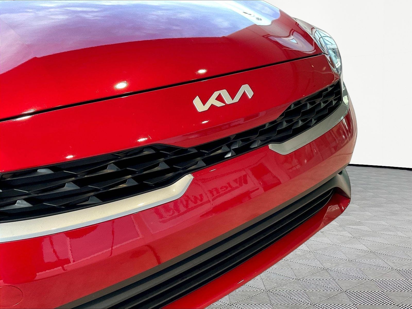 Used 2023 Kia Forte LXS w/ LXS Technology Package FWD image 29