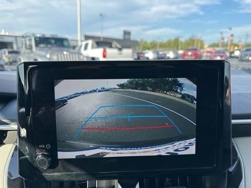 Used 2024 Toyota Corolla LE w/ LE Convenience Package image 17