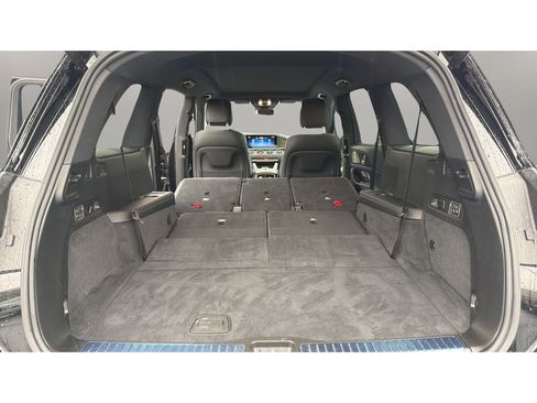 Used 2025 Mercedes-Benz GLS 450 4MATIC image 26
