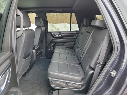 Used 2023 Chevrolet Tahoe Z71 w/ Luxury Package image 13