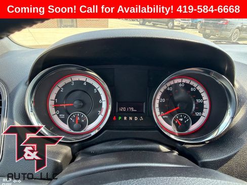 Used 2019 Dodge Grand Caravan SXT FWD image 12