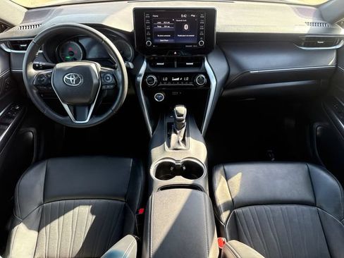 Used 2021 Toyota Venza XLE w/ Carpet Mat Package (TMS) AWD/4WD image 12