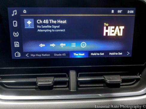 Used 2024 Chevrolet Trax LT w/ Driver Confidence Package FWD image 20