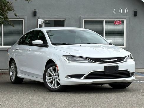 Used 2016 Chrysler 200 Limited w/ Convenience Group FWD image 3