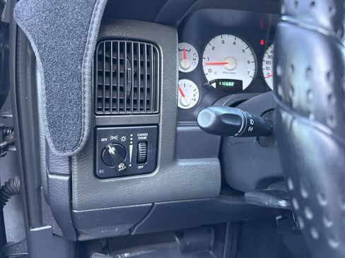Used 2003 Dodge Ram 2500 Truck ST RWD image 45