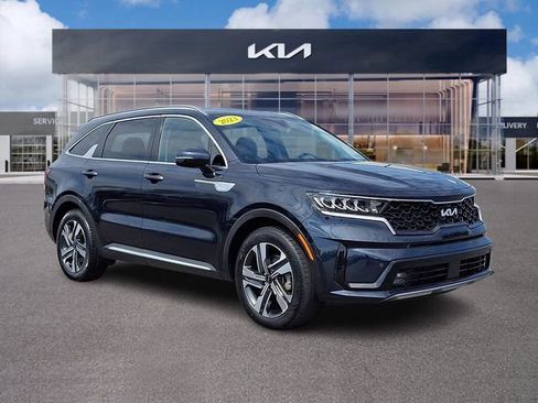 Used 2023 Kia Sorento EX AWD/4WD image 2
