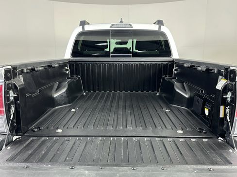 Used 2023 Toyota Tacoma TRD Off-Road image 19